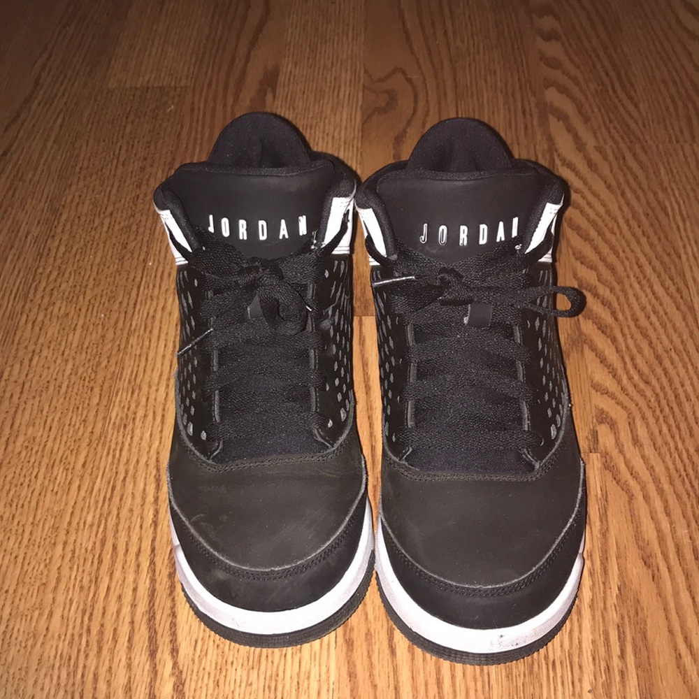 Jordan Basketball shoe black and white